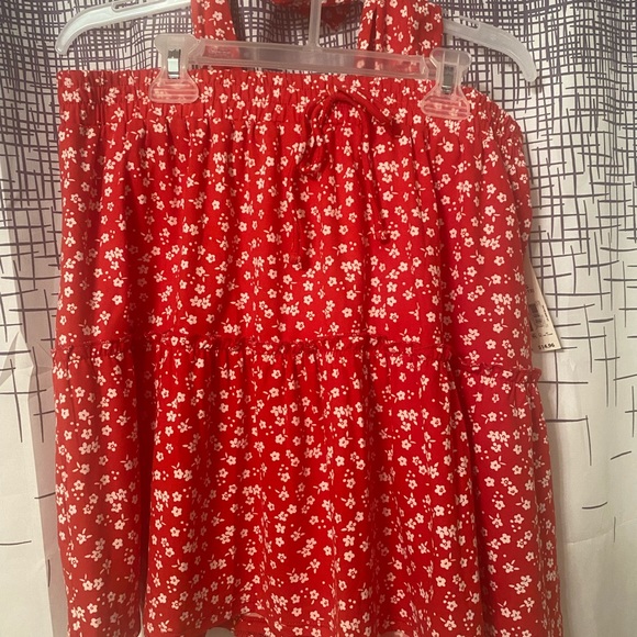 Clothes - Picture 6 of 14